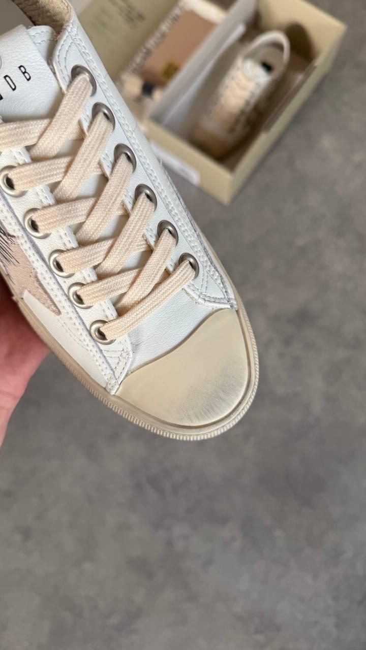 Golden Goose Super-Star "Love Never Ends" Limited Edition