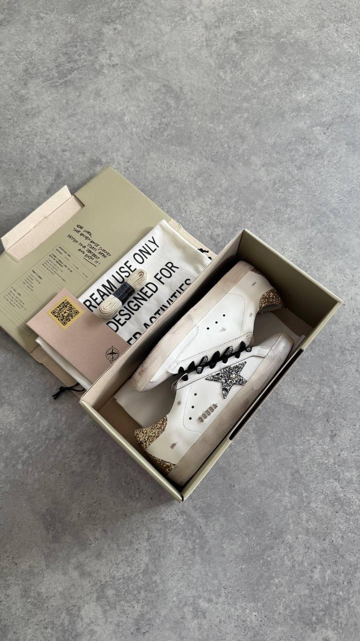 Golden Goose Siyah Bağcıklı ve Glitter Detaylı Superstar