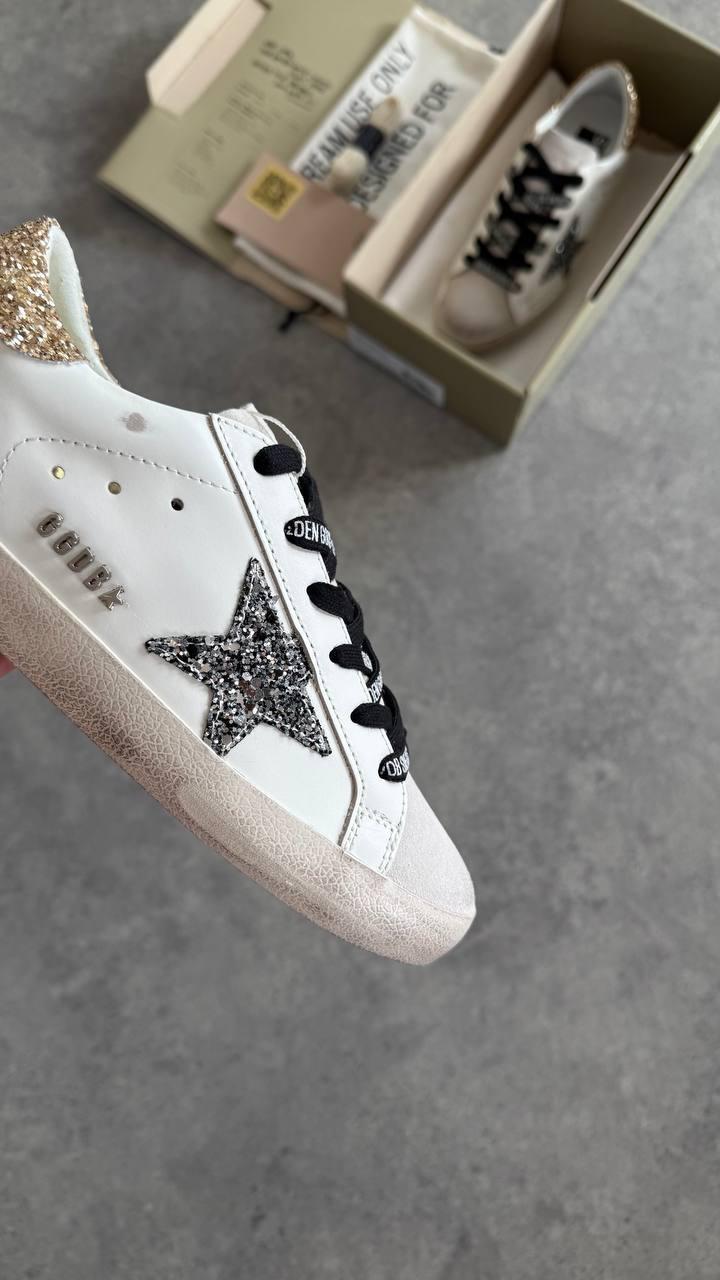 Golden Goose Siyah Bağcıklı ve Glitter Detaylı Superstar