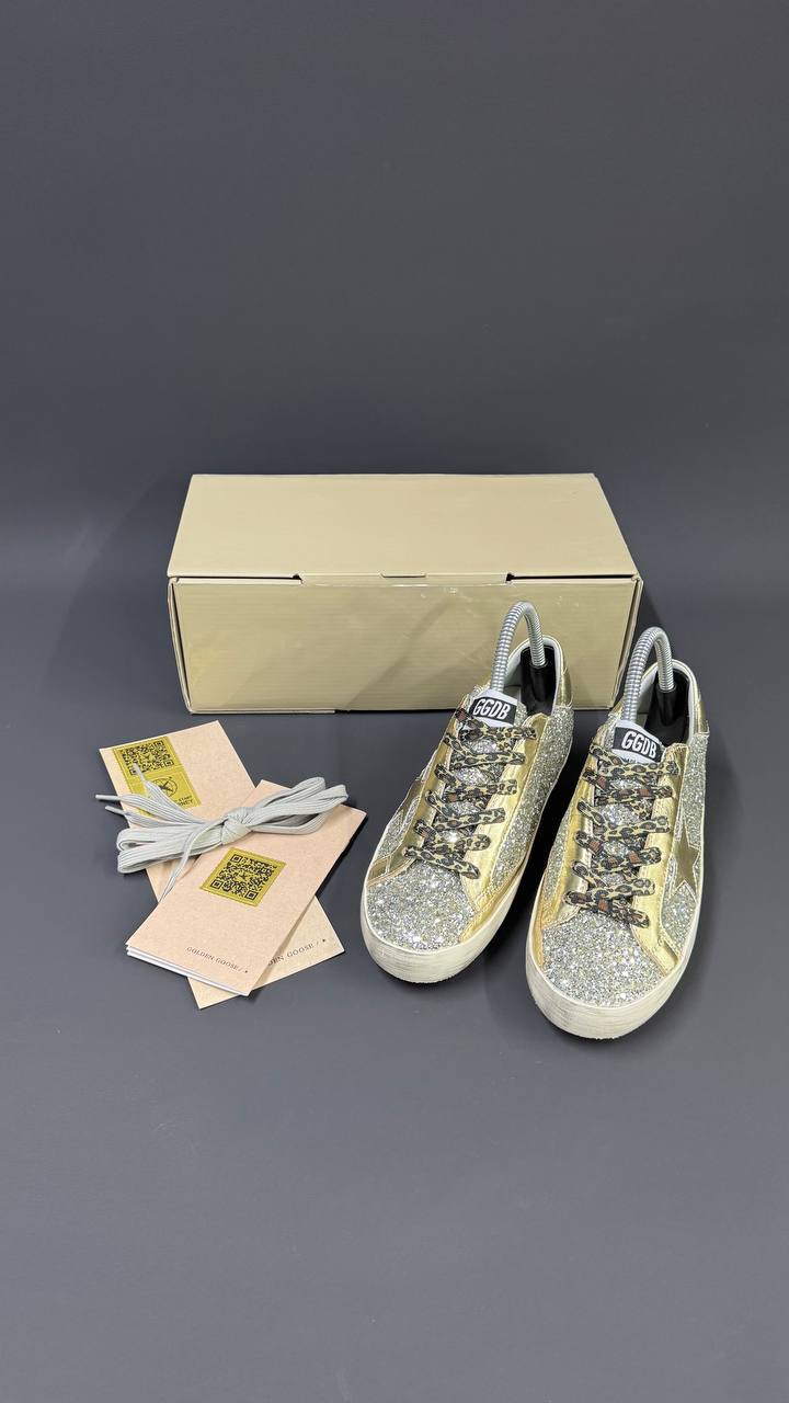 Golden Goose Super-Star Glitter & Leather Sneaker