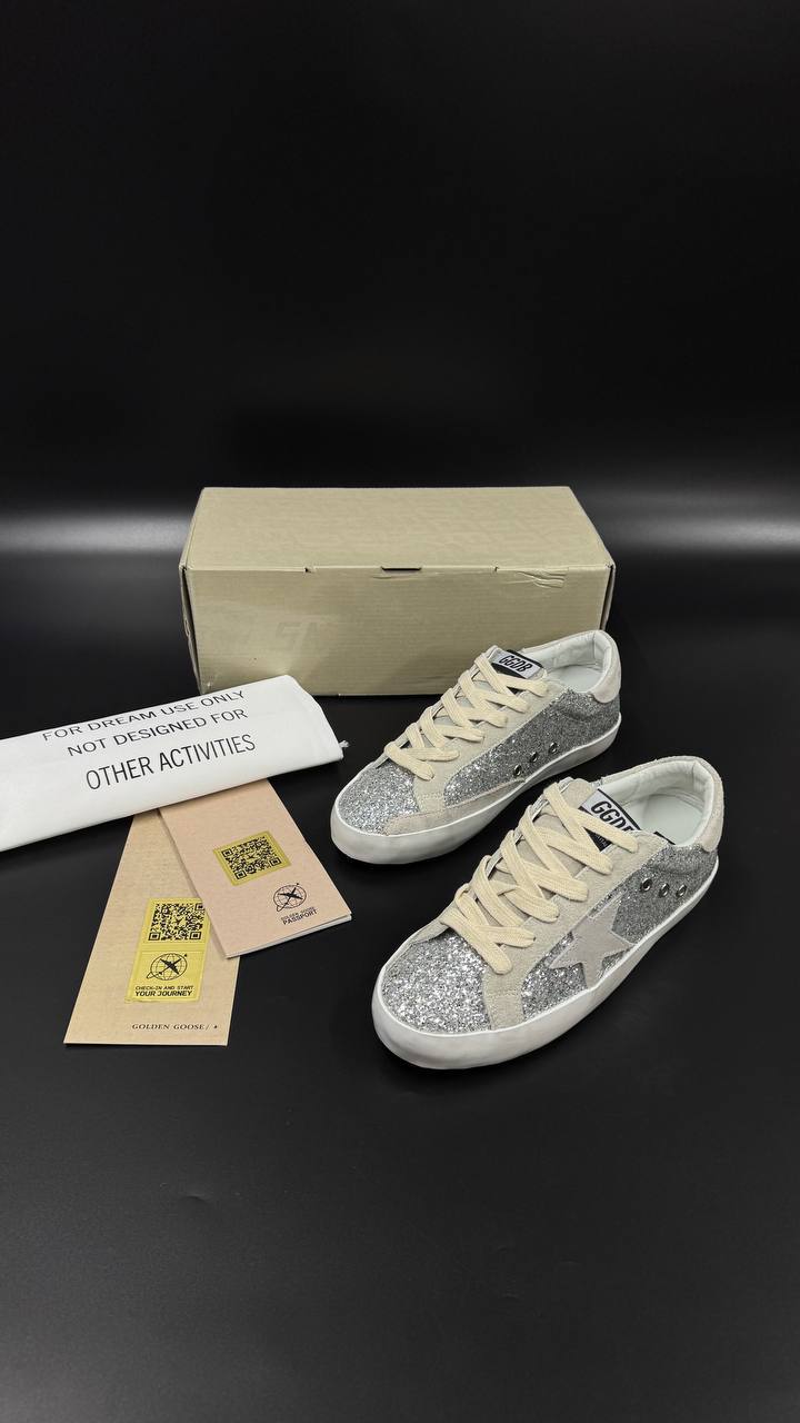 Golden Goose Super-Star Glitter Sneaker